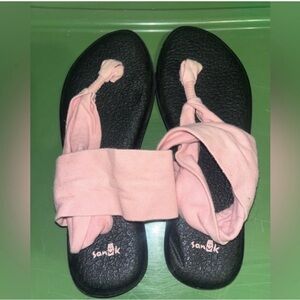 Sanuk pink yoga sandals sz 9